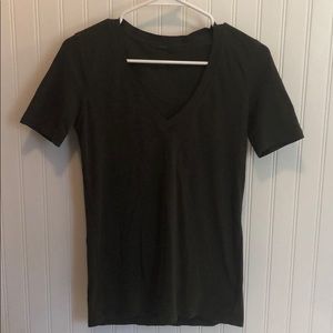Lululemon V neck T shirt